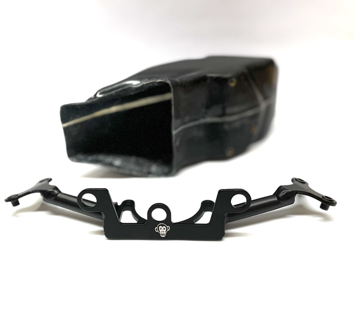 TCMT Black Upper Headlight Fairing Bracket Stay For Kawasaki Ninja ZX-10R (2016-2020)